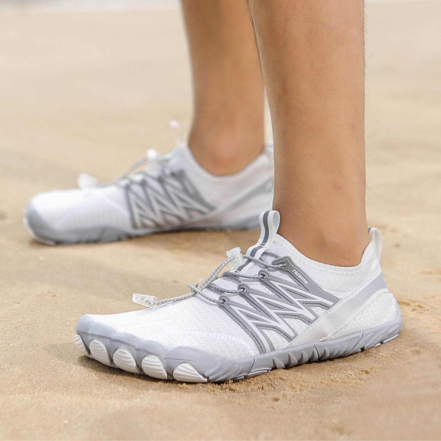 Comfortable and flexible barefoot shoes