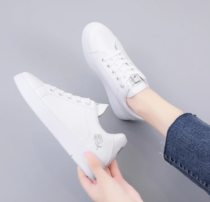 Women's White Breathable Embroidered Flower Sneakers 