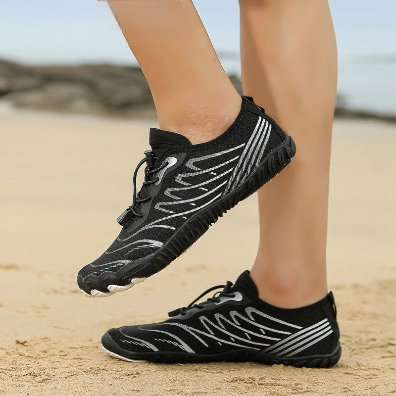 Lightweight barefoot athletic sneakers